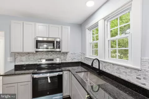 Kitchen - 529 E Loockerman St, Dover, DE 19901 photo 3 of 3
