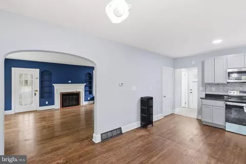 Entry Way - 529 E Loockerman St, Dover, DE 19901 photo 4 of 4