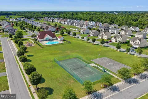 View/Area - 312 Loganberry Ter, Dover, DE 19901 photo 4 of 7