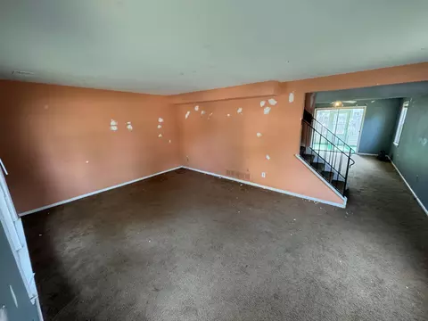 Living - 450 Barrister Pl, Dover, DE 19901 photo 1 of 4