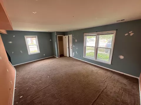 Living - 450 Barrister Pl, Dover, DE 19901 photo 2 of 4