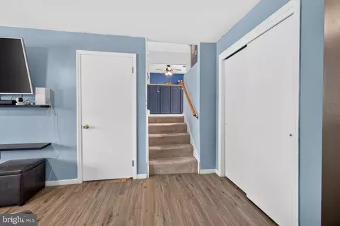 Entry Way - 935 Janeka Ln, Dover, DE 19904 photo 6 of 7