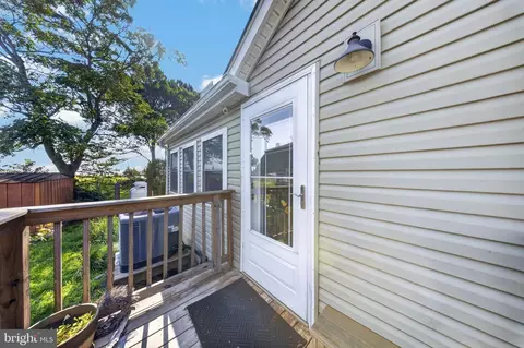 Exterior - 104 N Bay Dr, Dover, DE 19901 photo 3 of 11