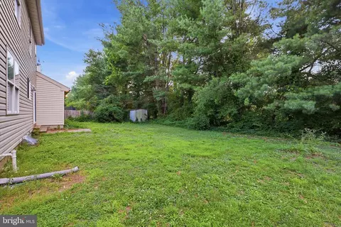 Exterior - 214 Northdown Dr, Dover, DE 19904 photo 4 of 4