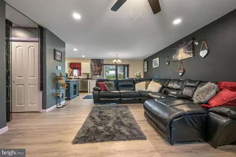 Entry Way - 407 David Hall Rd, Dover, DE 19904 photo 1 of 6