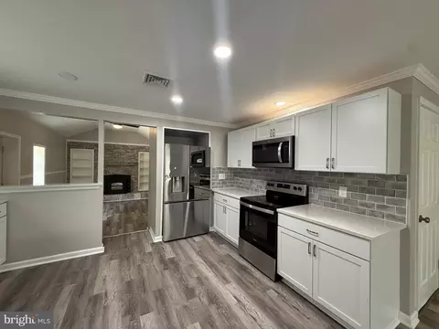 Kitchen - 2022 Horsepond Rd, Dover, DE 19901 photo 1 of 2