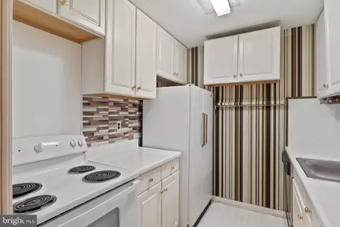 Kitchen - 6 Chase Hall, Dover, DE 19904 photo 1 of 4