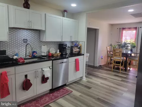 Entry Way - 55 Mckee Rd, Dover, DE 19904 photo 2 of 3