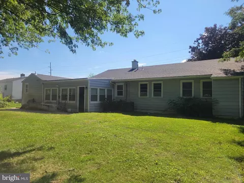 Exterior - 55 Mckee Rd, Dover, DE 19904 photo 4 of 5