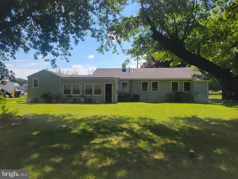 Exterior - 55 Mckee Rd, Dover, DE 19904 photo 3 of 5