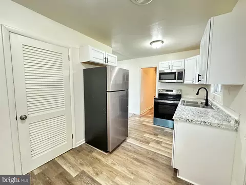 Kitchen - 105 N Governors Blvd, Dover, DE 19901 photo 1 of 2