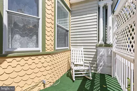 Exterior - 224 N State St, Dover, DE 19901 photo 7 of 12