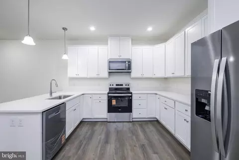 Kitchen - 25 Valhalla, Dover, DE 19904 photo 1 of 1