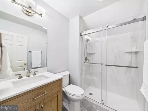 Bath - 95 Ringside Dr, Dover, DE 19904 photo 5 of 5