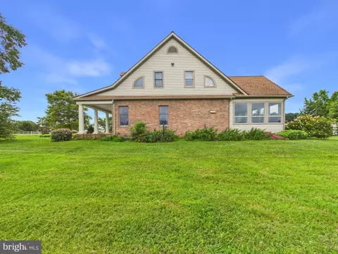 Exterior - 95 Ringside Dr, Dover, DE 19904 photo 6 of 21