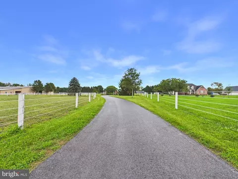 Entry Way - 95 Ringside Dr, Dover, DE 19904 photo 1 of 10