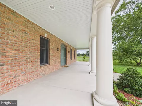 Exterior - 95 Ringside Dr, Dover, DE 19904 photo 4 of 21