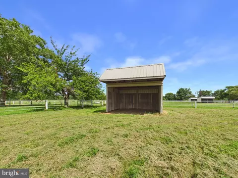 Exterior - 95 Ringside Dr, Dover, DE 19904 photo 20 of 21