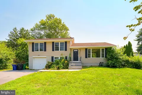 Exterior - 74 Philchris Dr, Dover, DE 19901 photo 10 of 11
