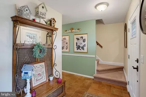 Entry Way - 36 Benson Ct, Dover, DE 19901 photo 1 of 3