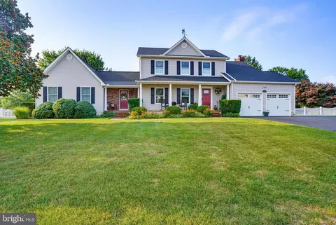 Exterior - 36 Benson Ct, Dover, DE 19901 photo 11 of 13