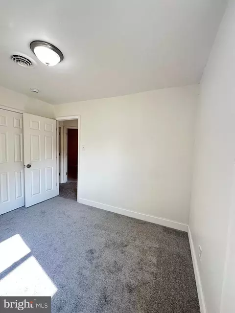 Bedroom - 5 S Senator Ave, Dover, DE 19901 photo 2 of 4