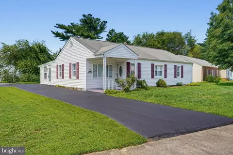 Exterior - 159 Evergreen Dr, Dover, DE 19901 photo 1 of 2