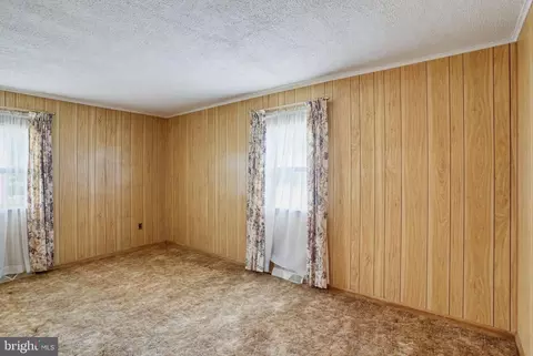 Bedroom - 159 Evergreen Dr, Dover, DE 19901 photo 3 of 7