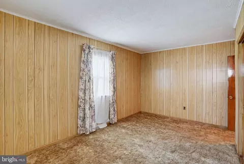 Bedroom - 159 Evergreen Dr, Dover, DE 19901 photo 5 of 7