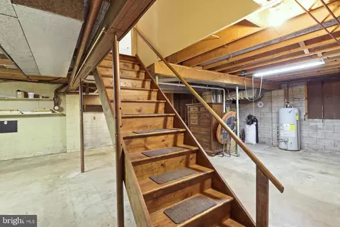 Entry Way - 101 N Fairfield Dr, Dover, DE 19901 photo 2 of 2