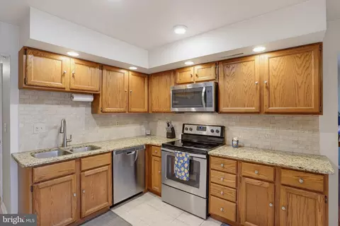 Kitchen - 21 Crosley Ct, Dover, DE 19904 photo 1 of 2