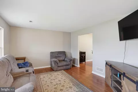 Entry Way - 21 Crosley Ct, Dover, DE 19904 photo 3 of 8