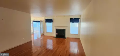 Living - 28 Houston St, Dover, DE 19901 photo 3 of 3