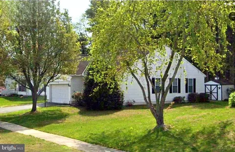Exterior - 28 Houston St, Dover, DE 19901 photo 1 of 2