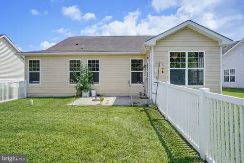 Exterior - 226 N Red Haven Ln, Dover, DE 19901 photo 5 of 5