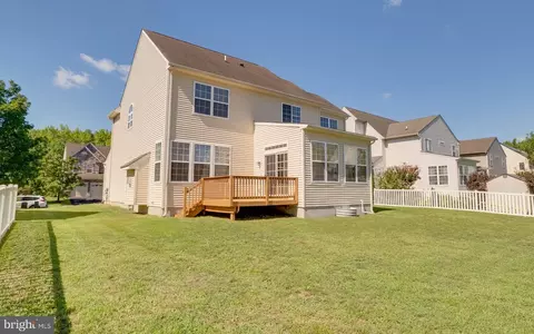 Exterior - 219 Topaz Cir, Dover, DE 19904 photo 6 of 9