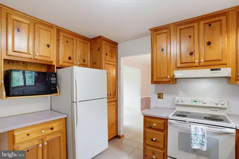 Kitchen - 206 Beech Dr, Dover, DE 19904 photo 5 of 5