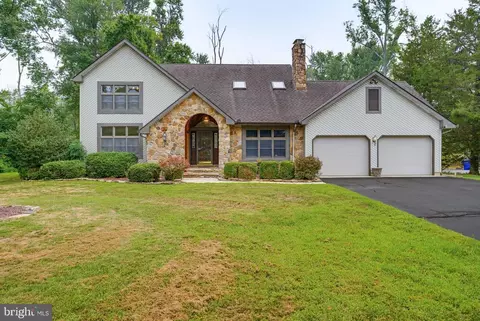 Exterior - 206 Beech Dr, Dover, DE 19904 photo 3 of 6