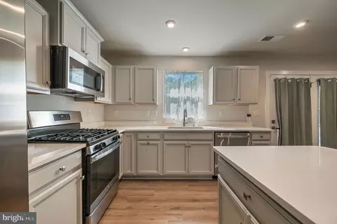 Kitchen - 79 Laertes Dr, Dover, DE 19901 photo 1 of 2