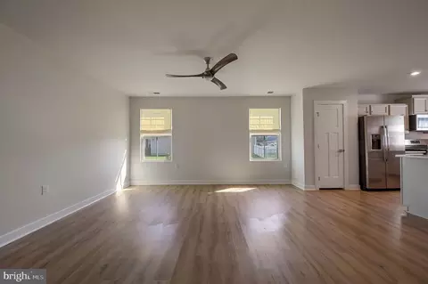 Living - 79 Laertes Dr, Dover, DE 19901 photo 1 of 4