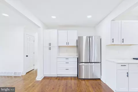 Entry Way - 258 Maple St, Smyrna, DE 19977 photo 1 of 13