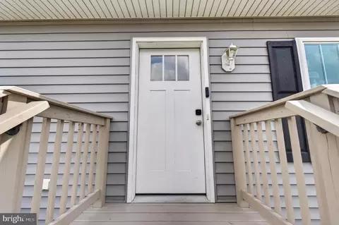 Entry Way - 210 S Governors Blvd, Dover, DE 19901 photo 1 of 8