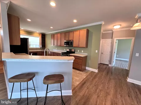 Entry Way - 16 Lexie Ct, Dover, DE 19904 photo 1 of 3