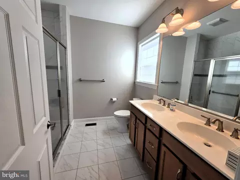 Bath - 16 Lexie Ct, Dover, DE 19904 photo 1 of 8