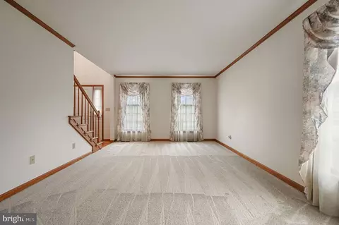 Living - 22 Dimondi Ct, Dover, DE 19901 photo 4 of 11