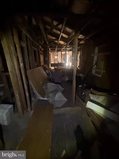 Entry Way - 415 W Division St, Dover, DE 19904 photo 15 of 21