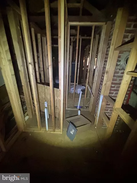 Entry Way - 415 W Division St, Dover, DE 19904 photo 9 of 21