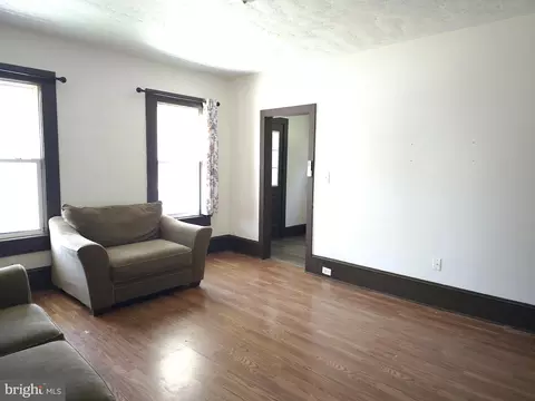 Living - 100 Third St, Harrington, DE 19952 photo 2 of 2