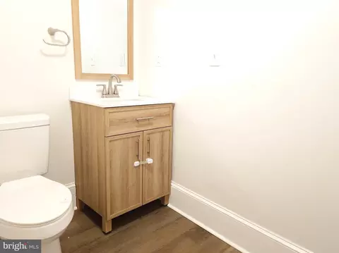 Bath - 100 Third St, Harrington, DE 19952 photo 3 of 3