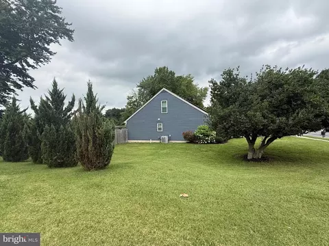 Exterior - 2 Stoney Dr, Dover, DE 19904 photo 1 of 2